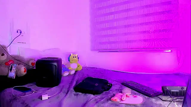 Emmabakers XXX чат на живо