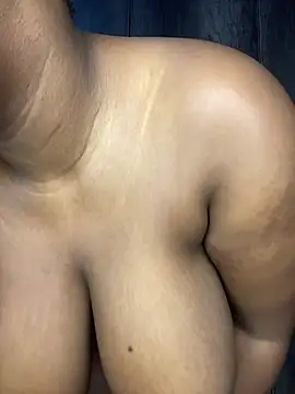 Онлайн чат XXX Ebony_Warlock_