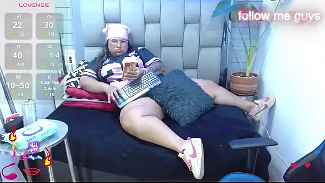 evelin_zaens' Live XXX Chat