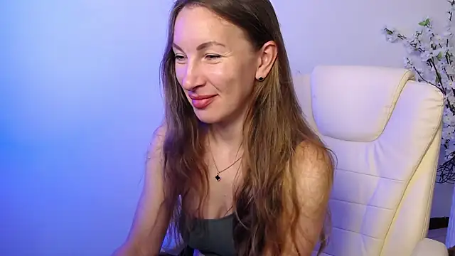 Chat +18 de Brandy_Gem ao vivo