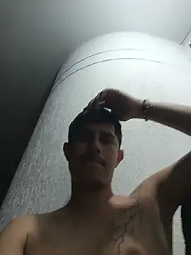 wickedboy_twin1's Live XXX Chat