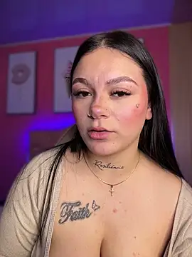 Megaan__More's Live XXX Chat