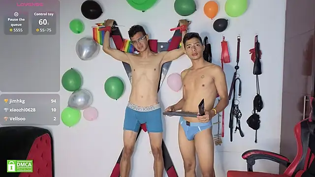 Yuztin_SlimBoy Adlı Modelin Canlı XXX Sohbeti
