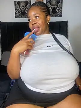 XXX chat uživo modela LunaCovenn
