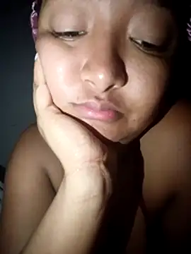 HeLiSa69ebonyn Live XXX chat