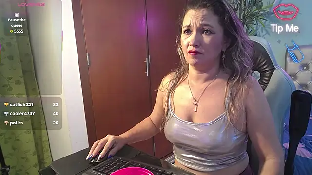 Chat XXX en directo de noelia_milf19