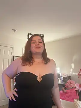 BambiKitty Adlı Modelin Canlı XXX Sohbeti