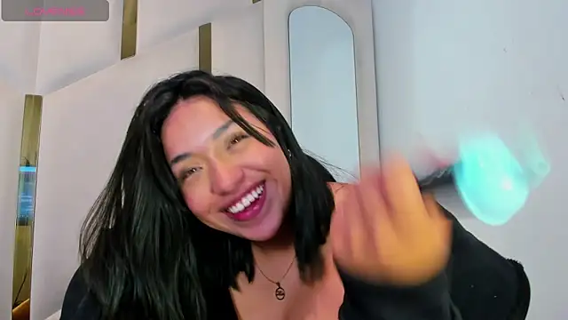 IsabellRodriguez18's Live XXX Chat