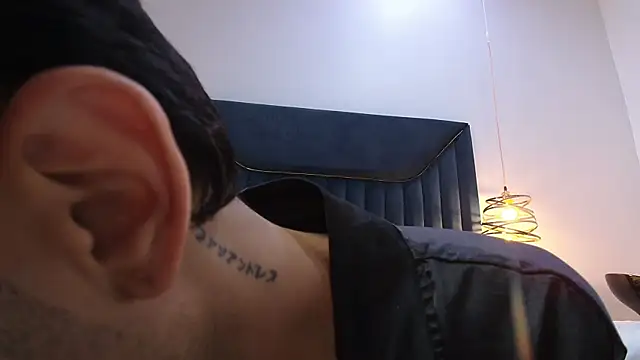 IzanDupond XXX чат на живо