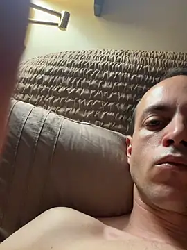 mr_k222 Live XXX-Chat