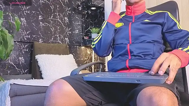 MR_EITHAN 现场XXX聊天