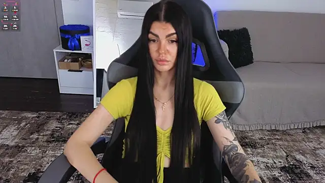 AnacondaOnn লাইভ XXX চ্যাট