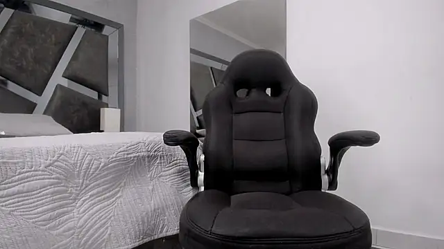 ElektraBomdansn Live XXX chat
