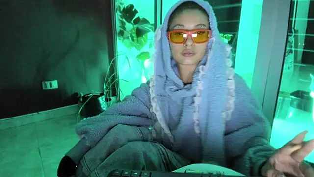 vandalovee_ Live XXX-Chat