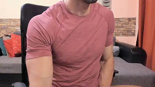 Chatroom XXX en direct de HotHunkTrainer