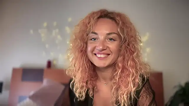 دردشة Reddgiirl الجنسية المباشرة