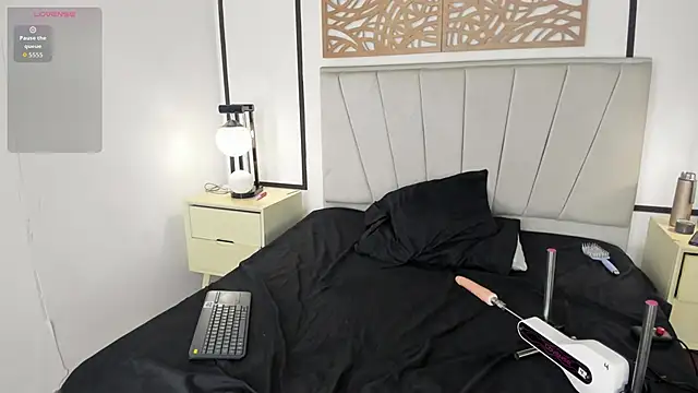XXX chat uživo modela LunaAndDante