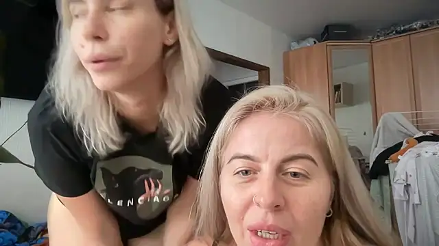 Chatroom XXX en direct de Lisorine