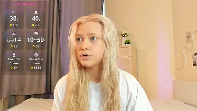 MidnightPoise live XXX chat