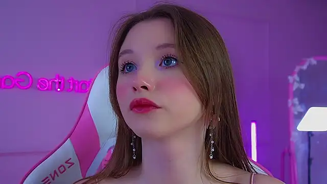 KeiraAsti's Live XXX Chat