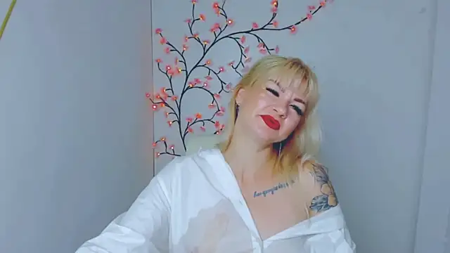 แชท XXX สดของ Madonna_Fire