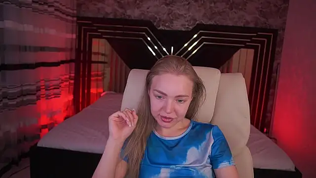 EmilySunshineS' Live XXX Chat