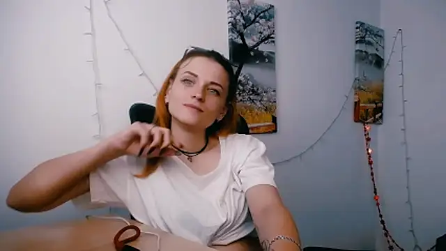 PeppyMia Chat XXX in diretta