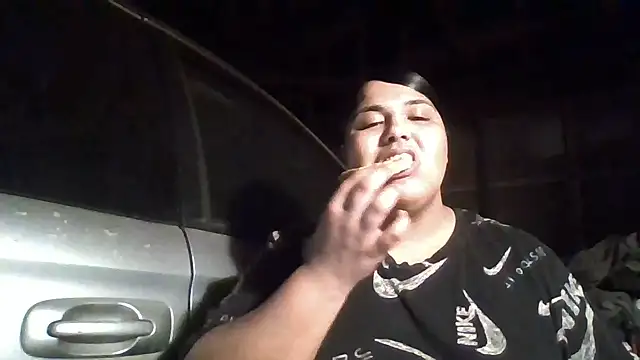 Chat XXX en directo de 1n0nlythroat