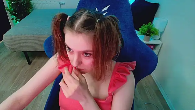 CranberryHot XXX чат на живо