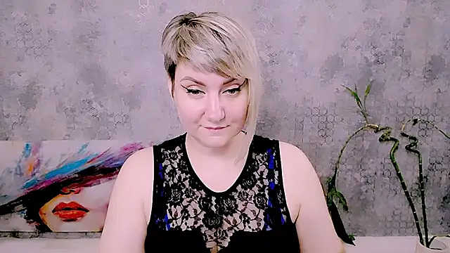 Djullia Live XXX-chat