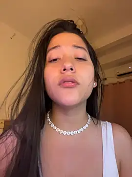 Nhefertary Show in webcam