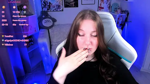 Elisabeth_Binder: онлайн-секс-чат