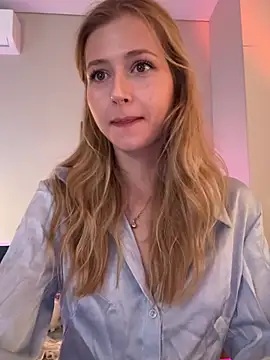 LunaRase's Live XXX Chat