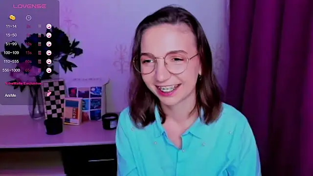 KindHazelHere_ Chat XXX in diretta