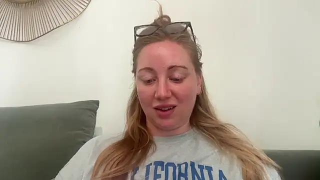 arielsweetieee XXX чат на живо