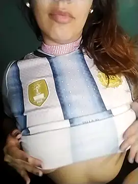 shio_26 Live XXX Chat