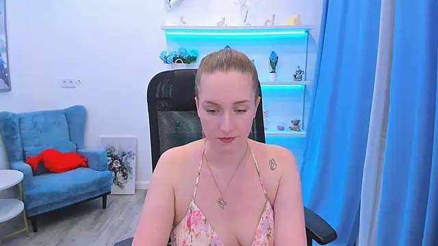 CaseyTerini Adlı Modelin Canlı XXX Sohbeti