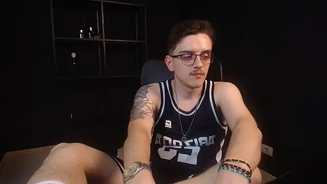 Chat XXX en directo de FelixStarkk