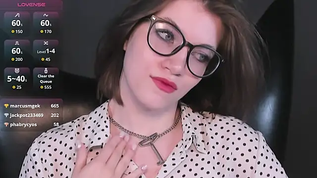 XXX chat uživo modela CathyAdams