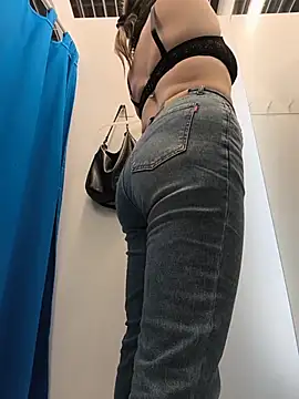 Czat XXX na żywo – YourSweetRi