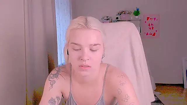 Hot_Blonda's Live XXX Chat