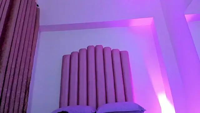 Lana_fox01's Live XXX Chat