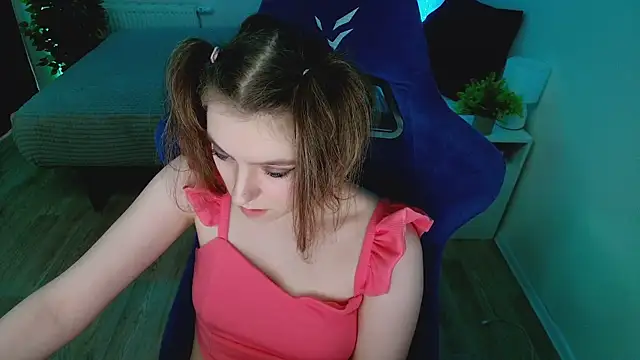 Chat +18 de CranberryHot ao vivo