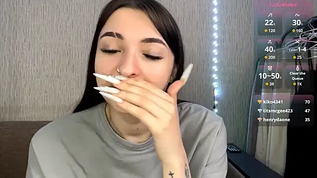 Luna_Frost XXX чат на живо