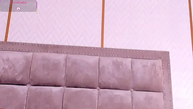 Chat +18 de DakotaWangi ao vivo