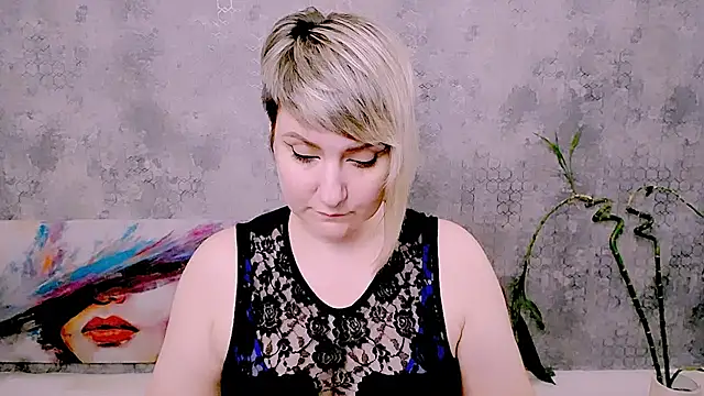 Djullia – Live XXX-chat