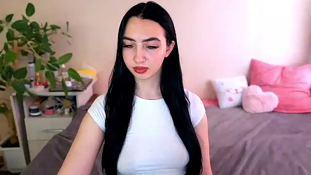 WildKittenX_'s Live XXX Chat