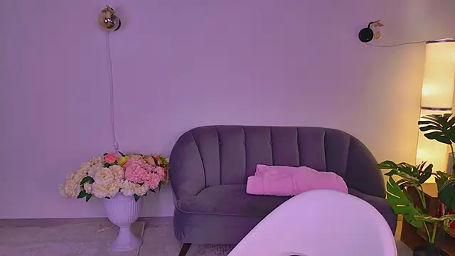 Ariella__cute Adlı Modelin Canlı XXX Sohbeti