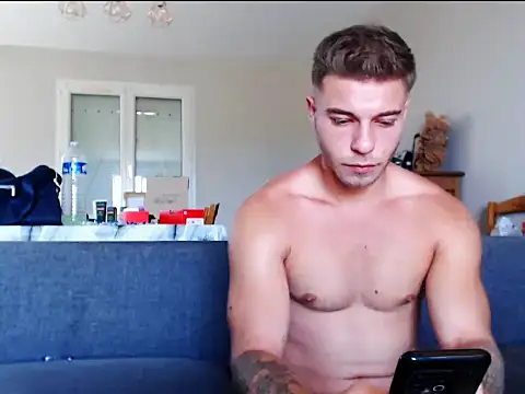 Elkafit28 Chat XXX live