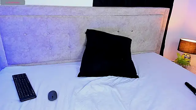 Stormi_Canniggiaのウェブカメラショー